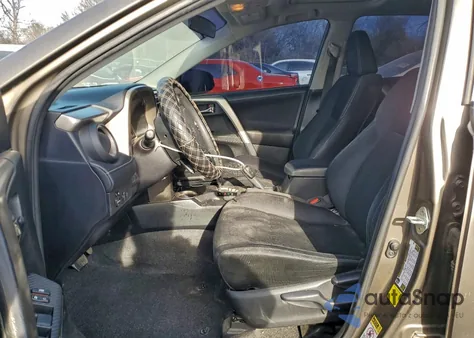 2015 Toyota Rav4 Xle from USA, damaged, VIN 2T3WFREV9FW225510